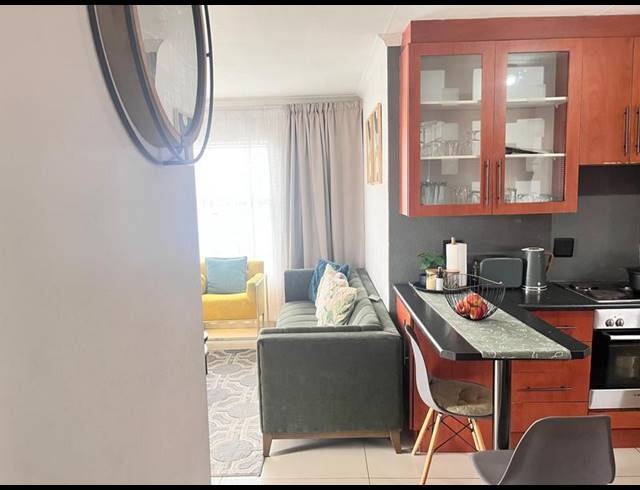 2 BEDROOM HOUSE FOR SALE IN VANDERBIJLPARK CE 4